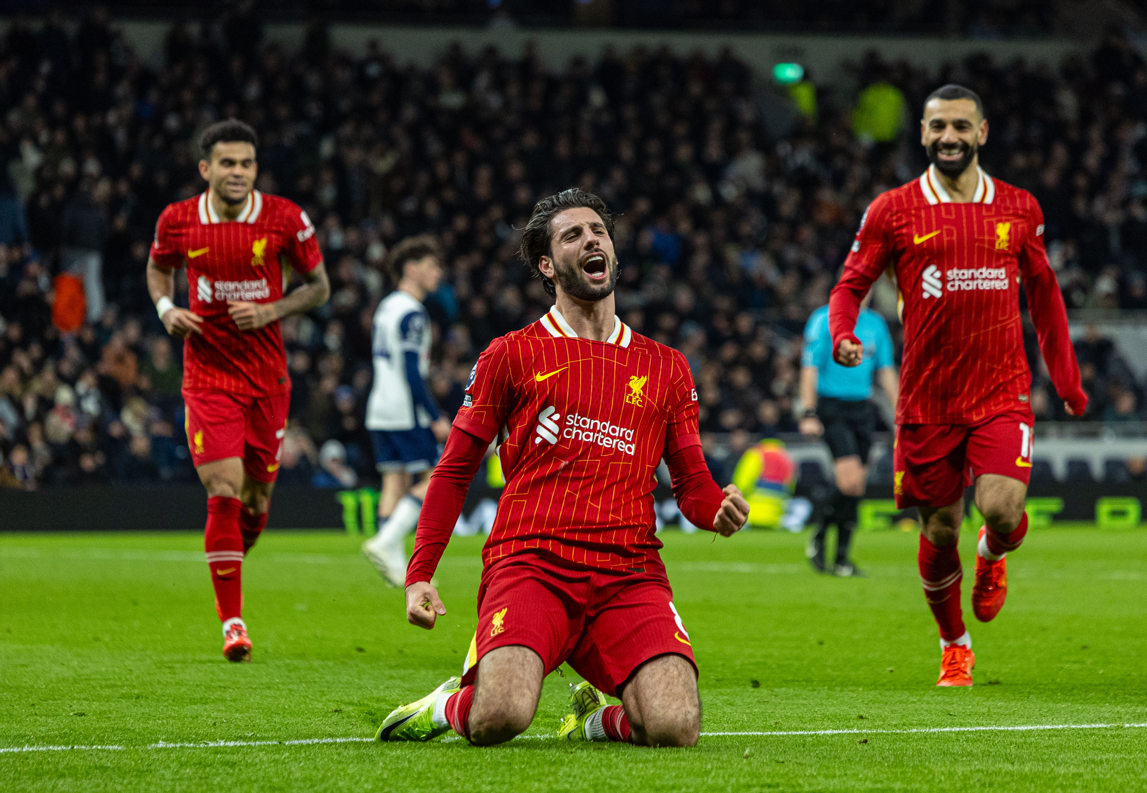 九游-国际比赛日英超焦点战，纽卡斯尔再遭质疑，更衣室稳定，临场指挥获称赞的简单介绍-九游