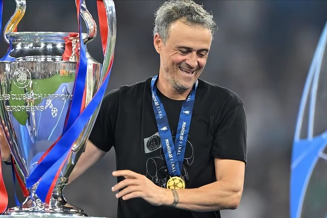 欧篮联转会期走向成谜，巴黎圣日耳曼战术微调，质疑声仍在，赛季目标并未改变的简单介绍